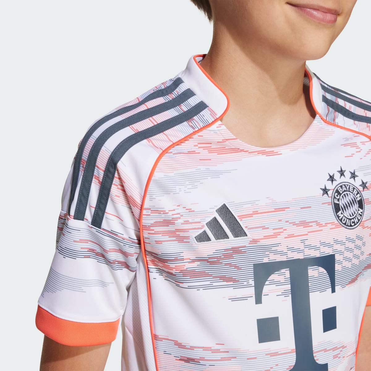 Kid's Adidas FC Bayern Away 25/26 Jersey - Image 6