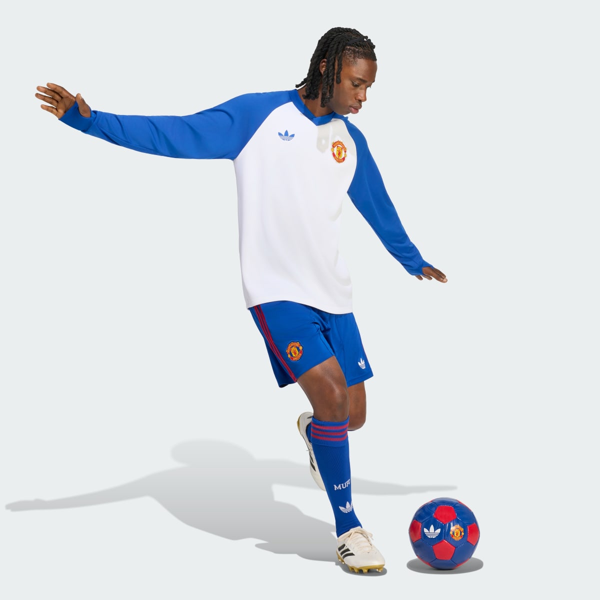 Men's Adidas Manchester United 26/27 Away Shorts - Image 3
