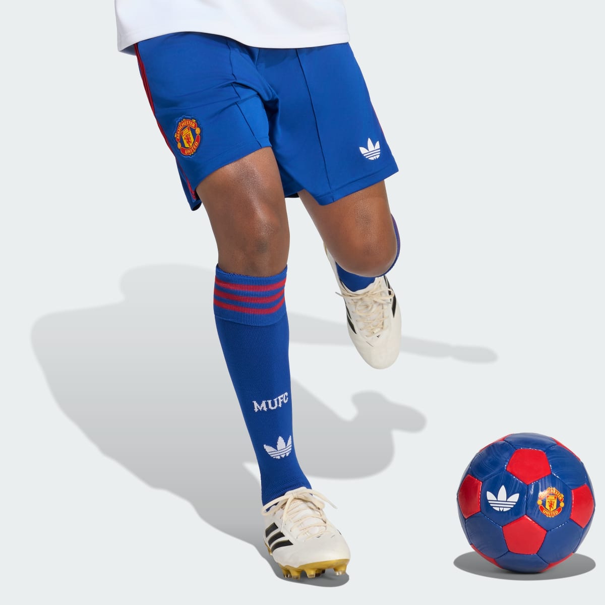 Men's Adidas Manchester United 26/27 Away Shorts - Image 7