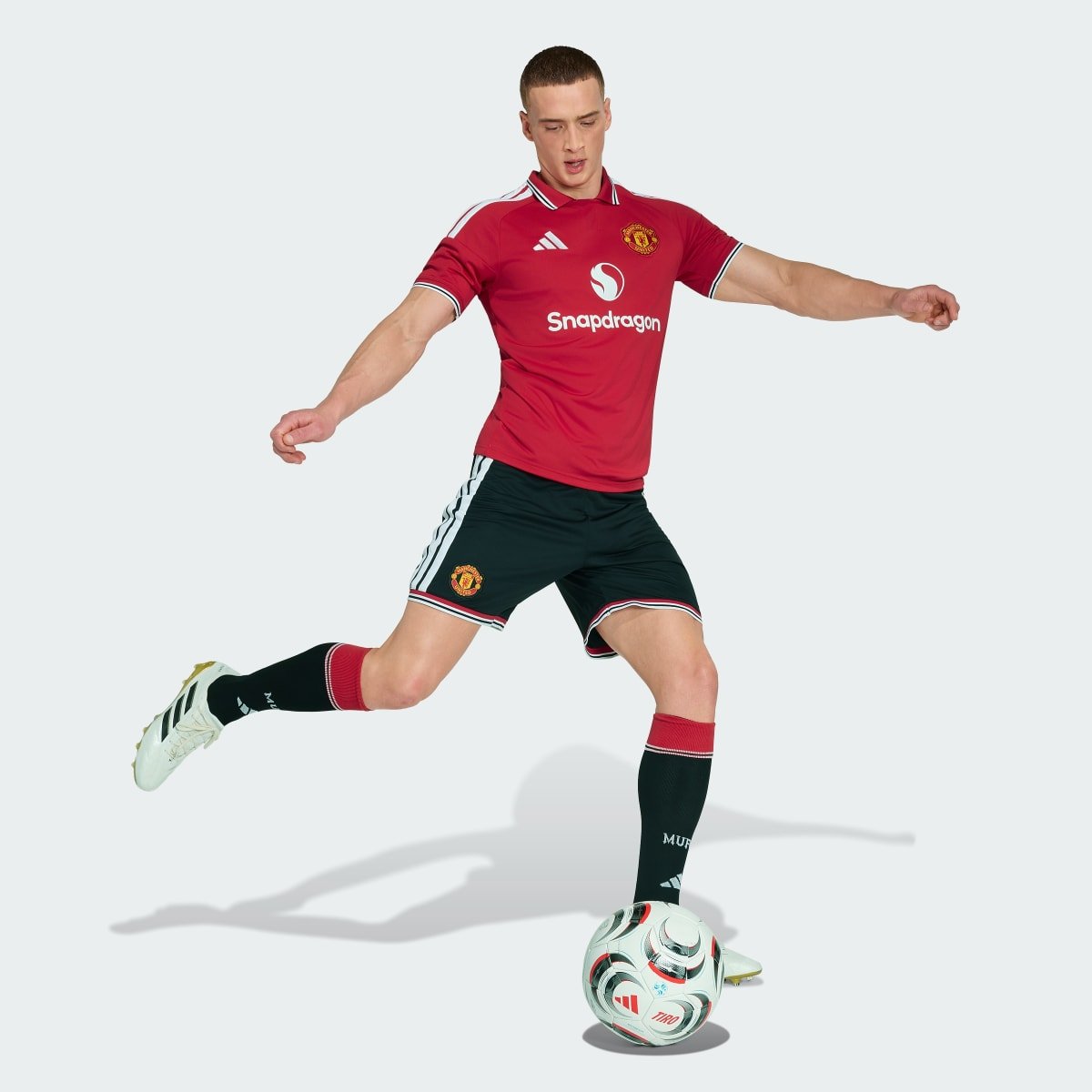 Men's Adidas Manchester United 26/27 Home Shorts - Image 3