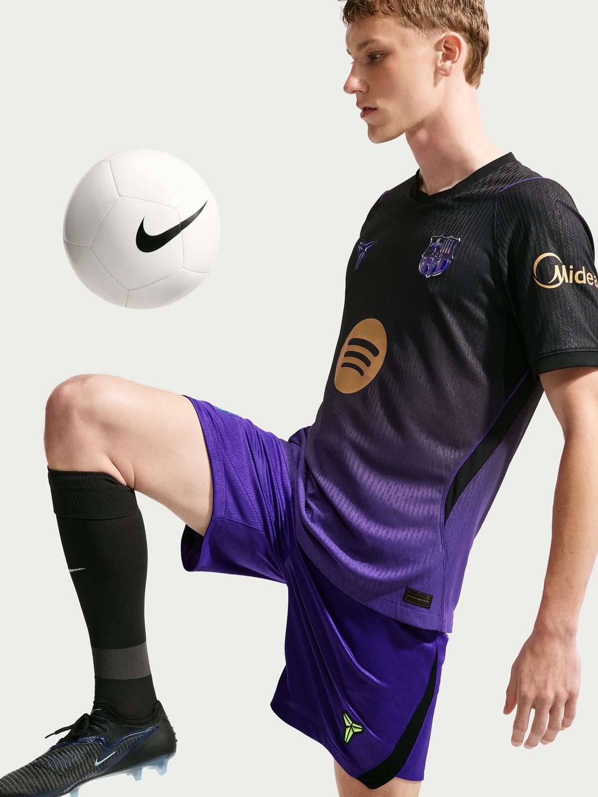 Men's Nike Barcelona Away 2026 Jersey - Image 3