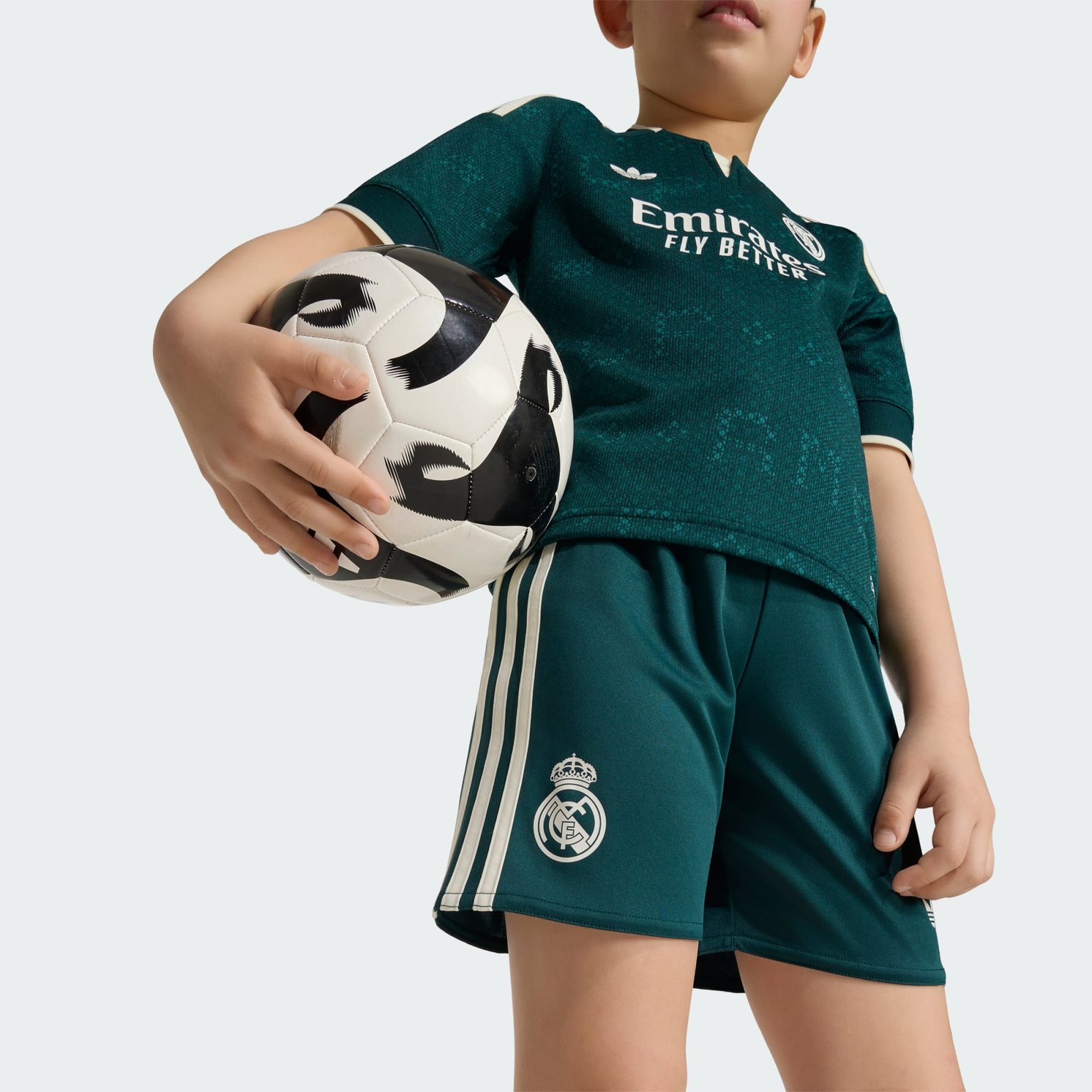 Kid's Adidas Real Madrid Away 2026 Kit - Image 12