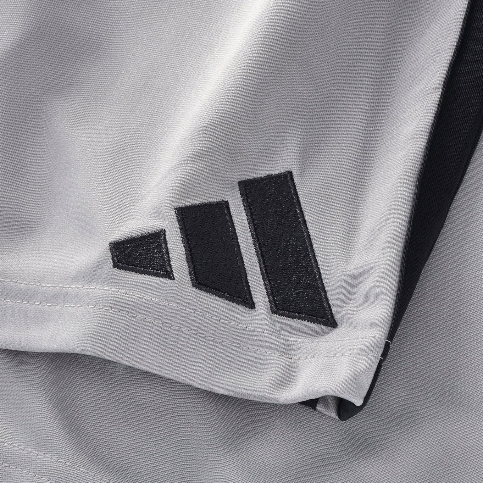 Men's Adidas Leeds United Third 2026 Shorts - Image 5